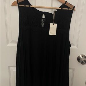 Green Envelope Black Sleeveless Blouse